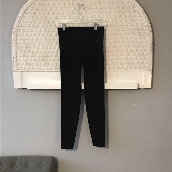 Spanx Women’s Shaping Leggings - Picture 3 of 7